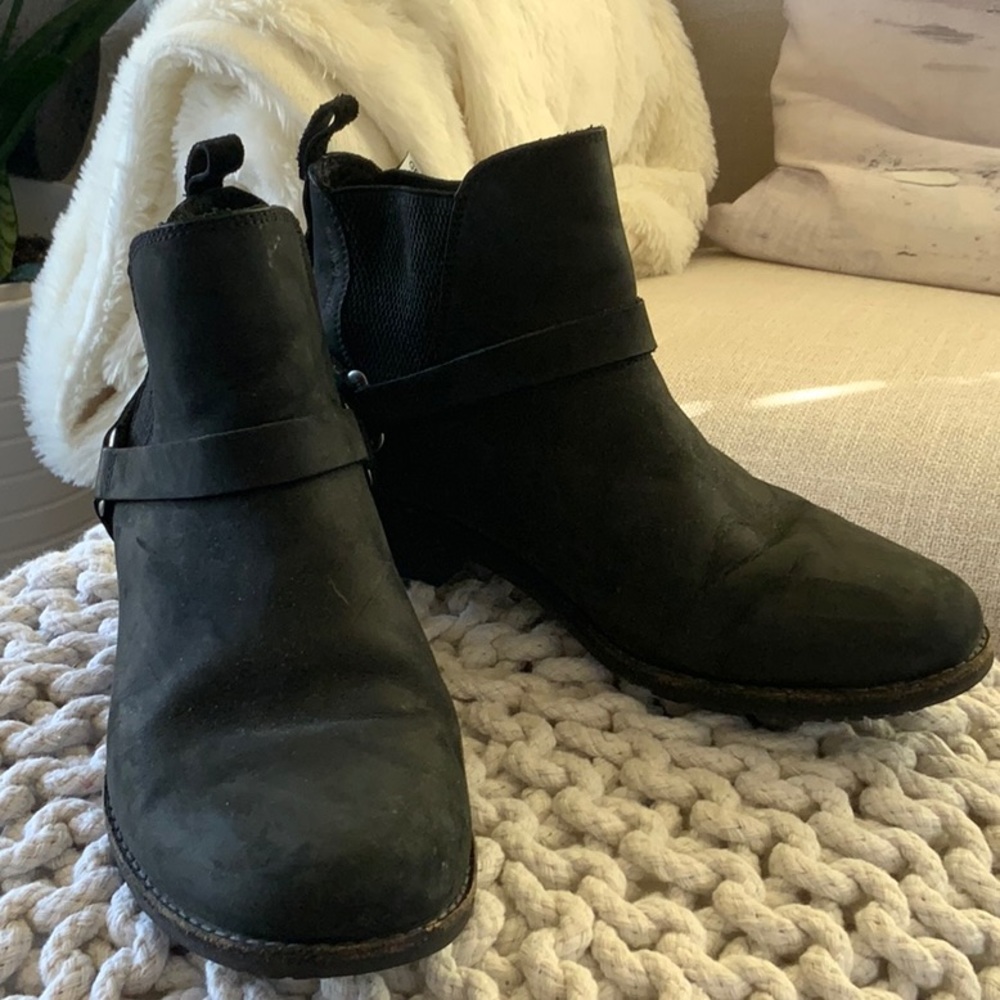 Black Chelsea Boot